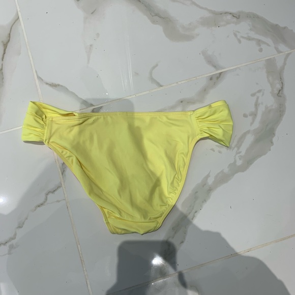 Yellow bikini bottoms - Picture 2 of 3